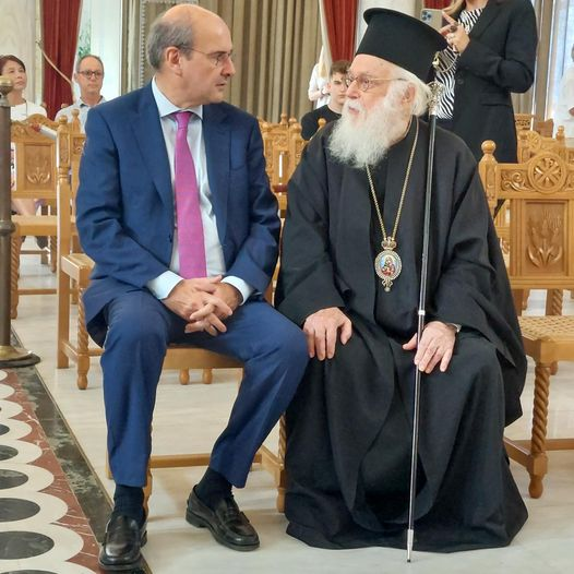 Ο υπουργός οικονομικών Κωστής Χατζηδάκης για τον Αρχιεπίσκοπο Αναστάσιο